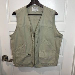 Columbia Fishing Vest Sz XL